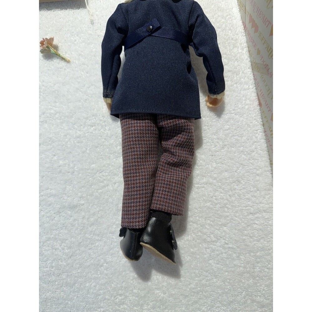 1985 Effanbee Tom Sawyer 12” Boy Doll w/Hat & Box Mark Twain Collection 7634 - Picture 7 of 14